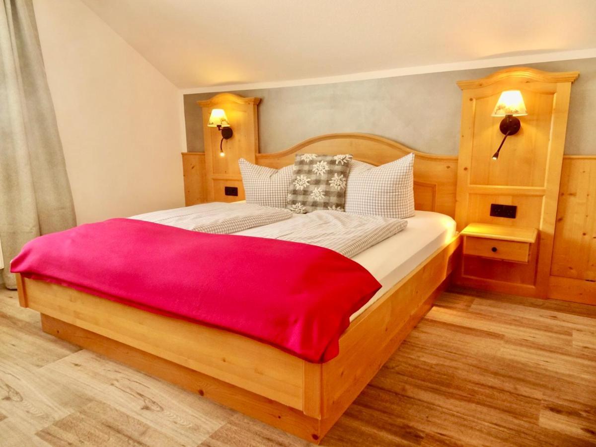 Hotel-Garni Kalkbrennerhof Пфронтен Екстериор снимка