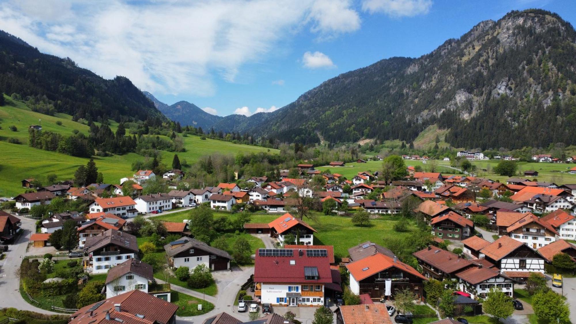 Hotel-Garni Kalkbrennerhof Пфронтен Екстериор снимка